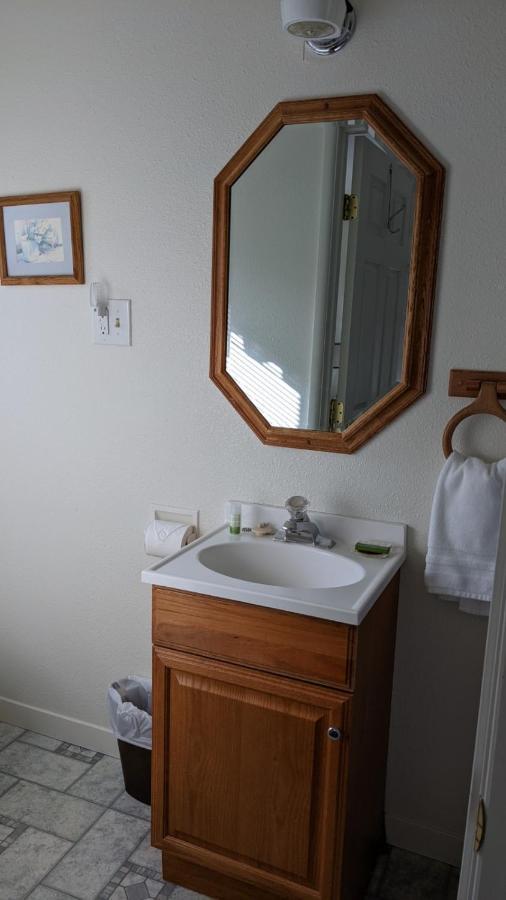 Apple Place Room #1 Miramonte ภายนอก รูปภาพ